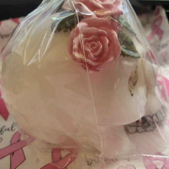 Sugar Skull Candle by Mortar & Bone - Picture 5 of 9